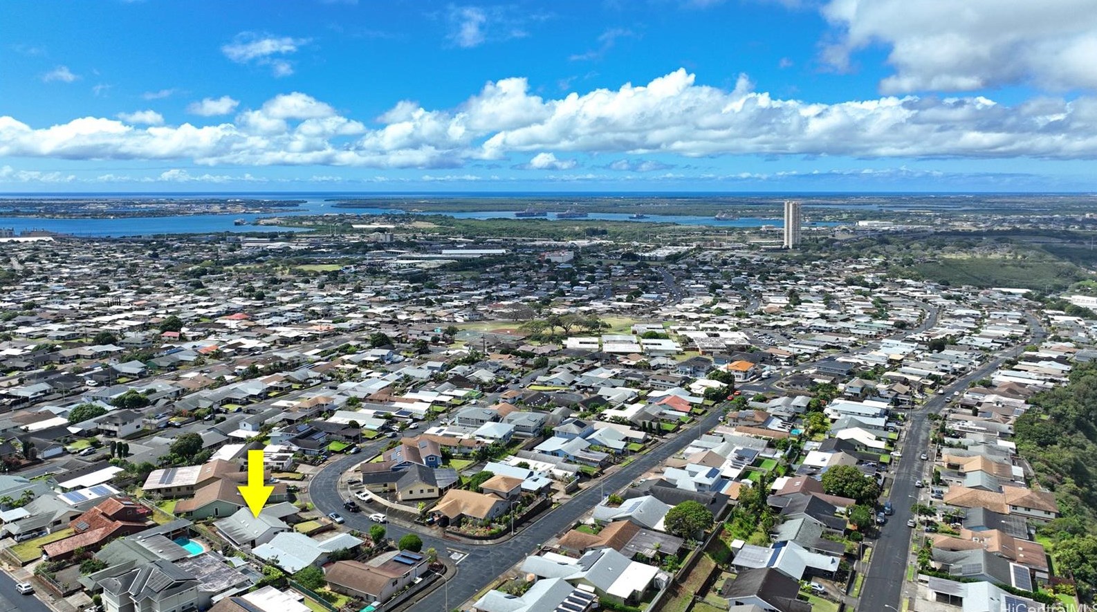 1687 Puananala St, Pearl City, HI 96782