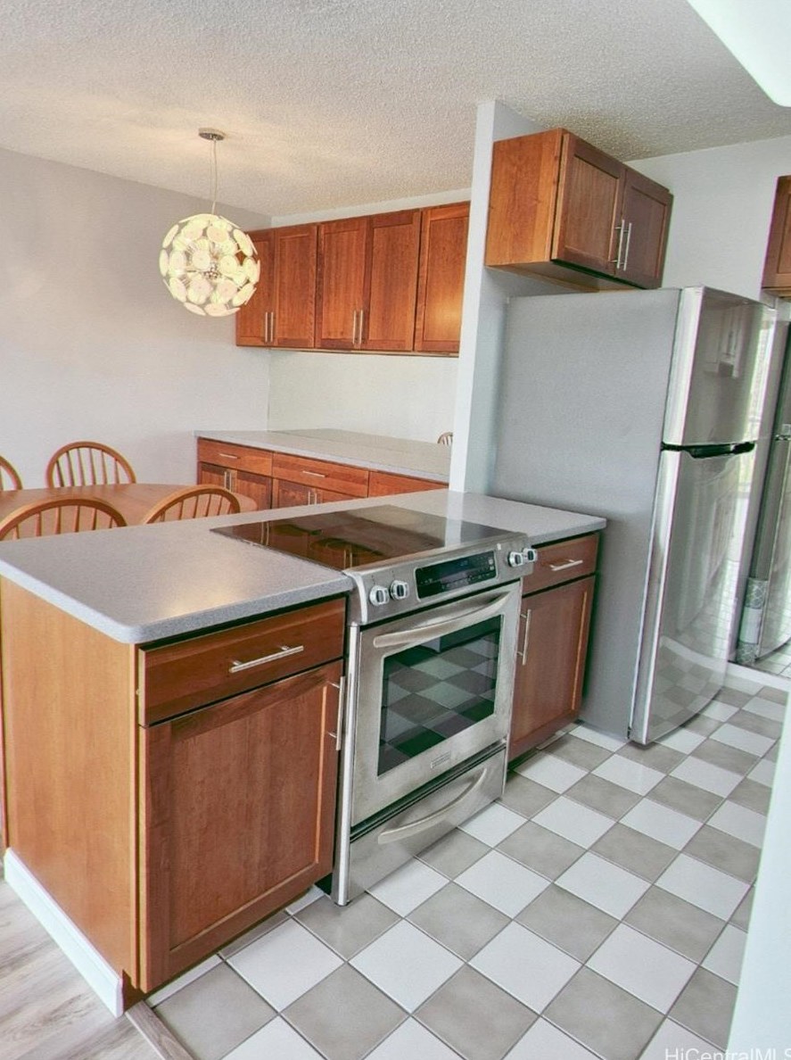 2233 Ala Wai Blvd #11b, Honolulu, HI 96815