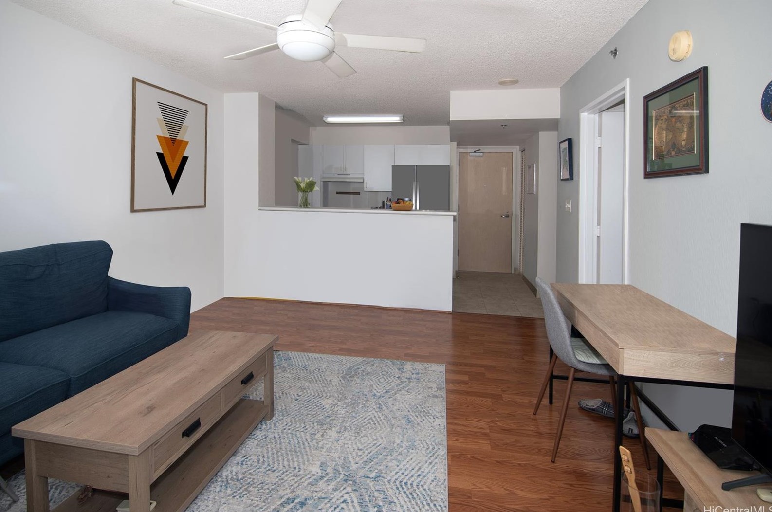1450 Young St #704, Honolulu, HI 96814