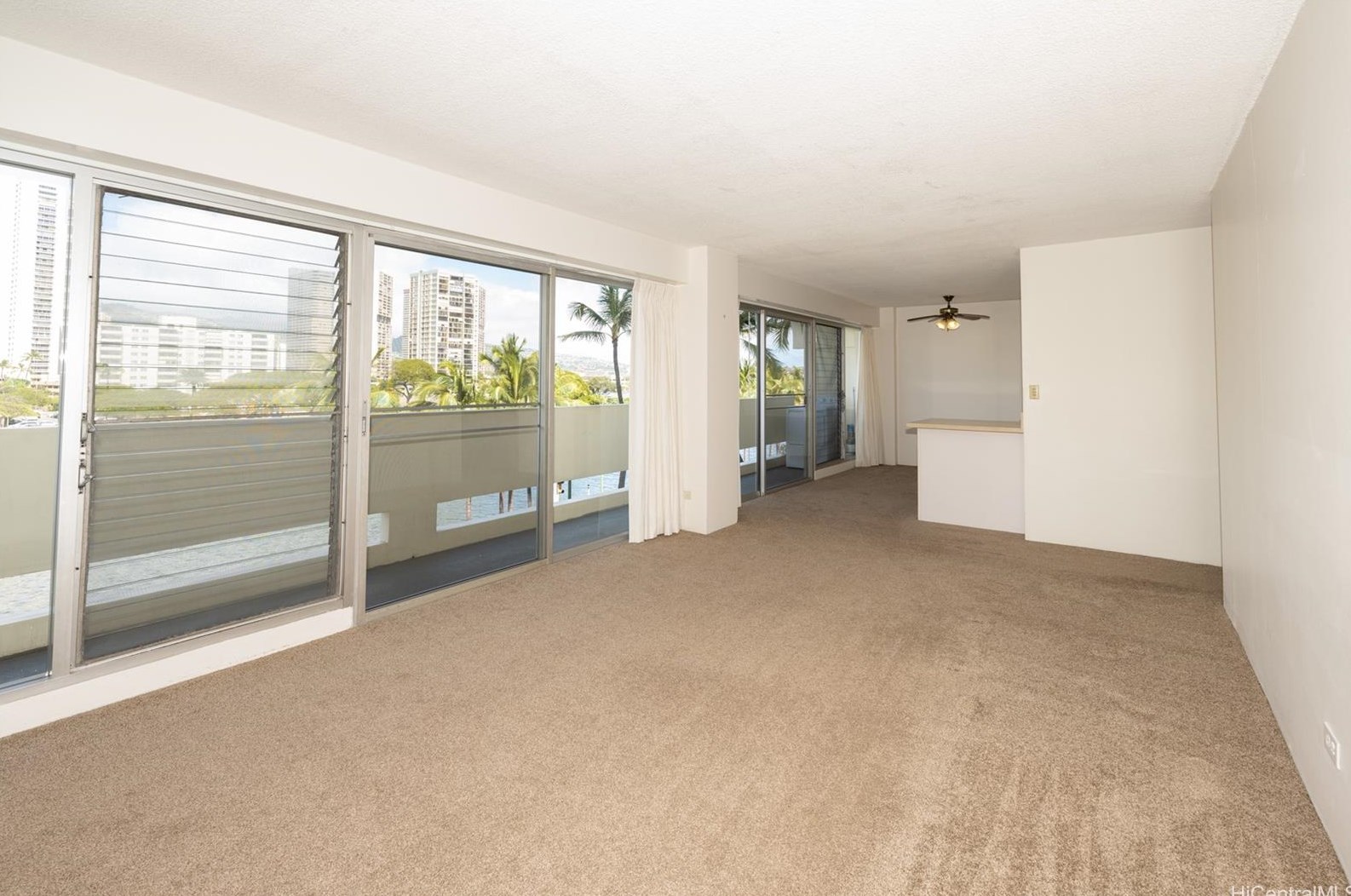 2085 Ala Wai Blvd, Honolulu, HI 96815-2149