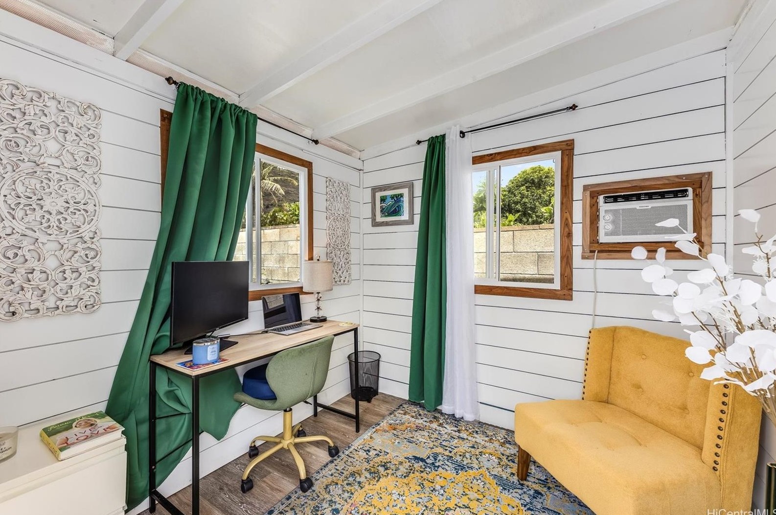 313 Kuliouou Rd, Honolulu HI  96821-2230 exterior