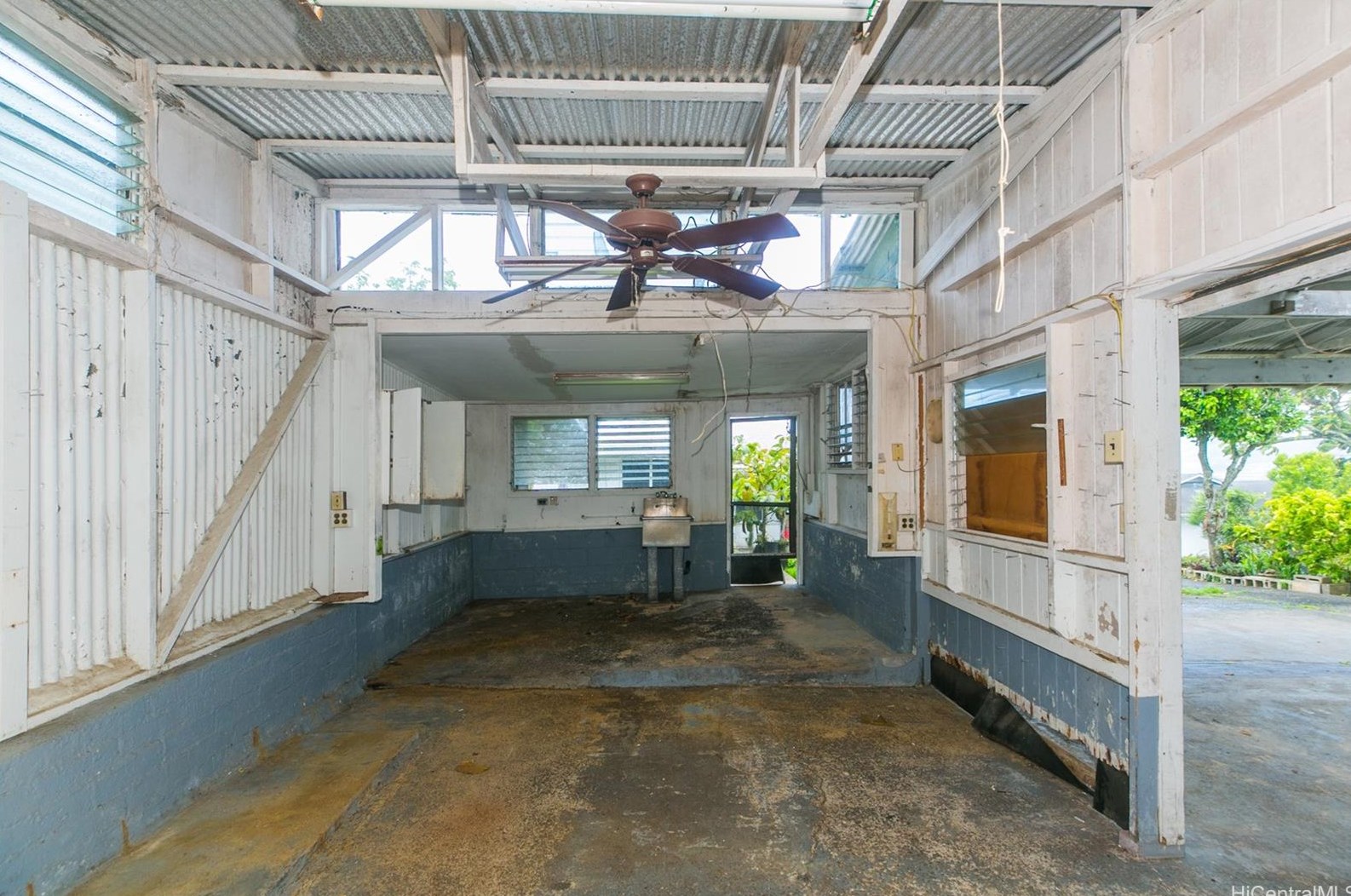 1832 Akone Pl, Honolulu HI  96819-2848 exterior