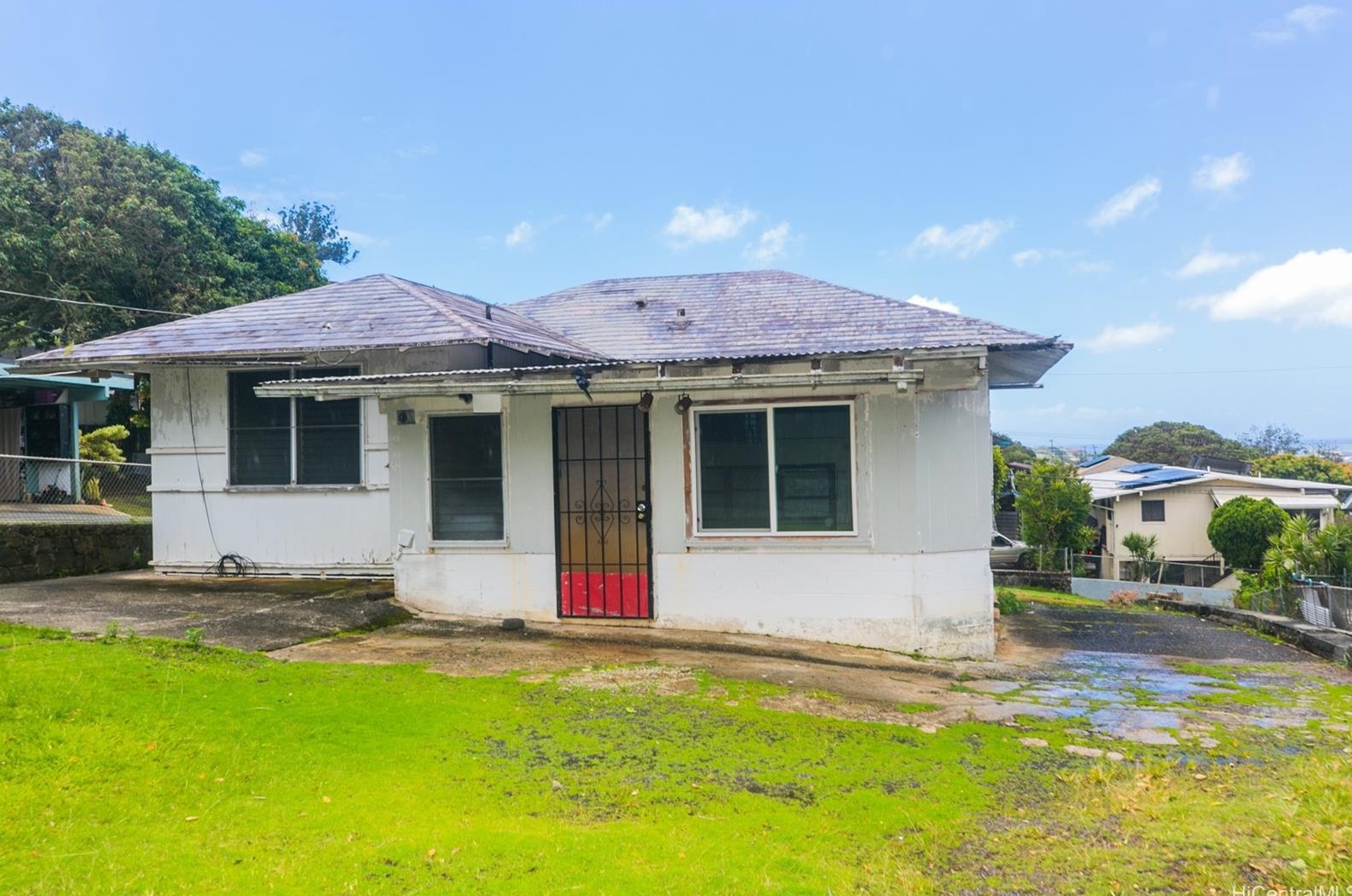 1832 Akone Pl, Honolulu HI  96819-2803 exterior