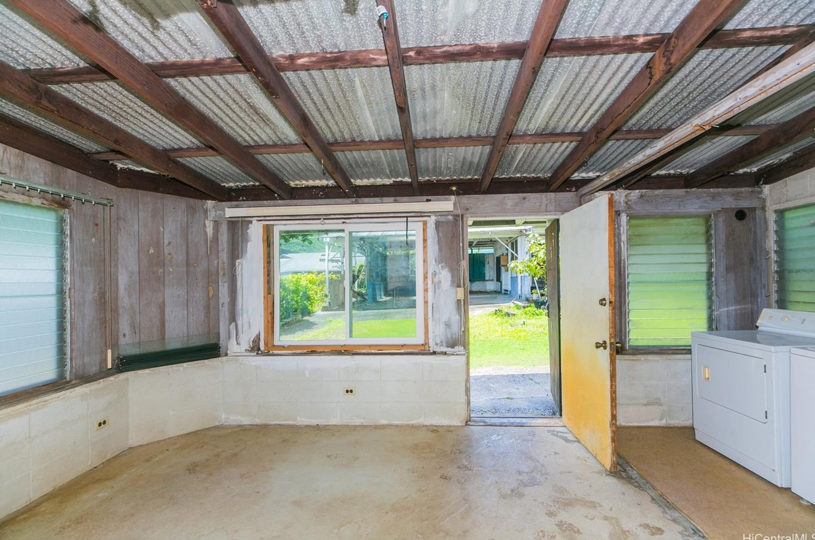 1832 Akone Pl, Honolulu HI  96819-2848 exterior