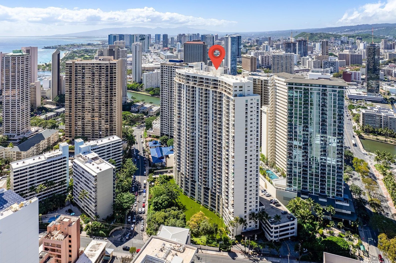 469 Ena Rd, Honolulu HI 96815-1749 exterior