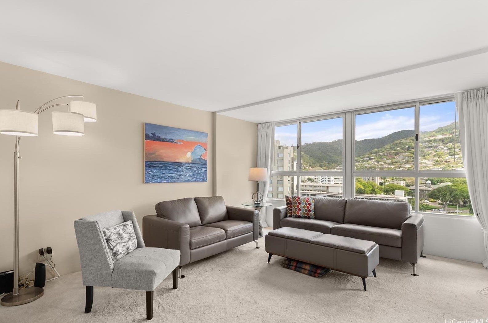 1621 Dole St #ph8, Honolulu, HI 96822