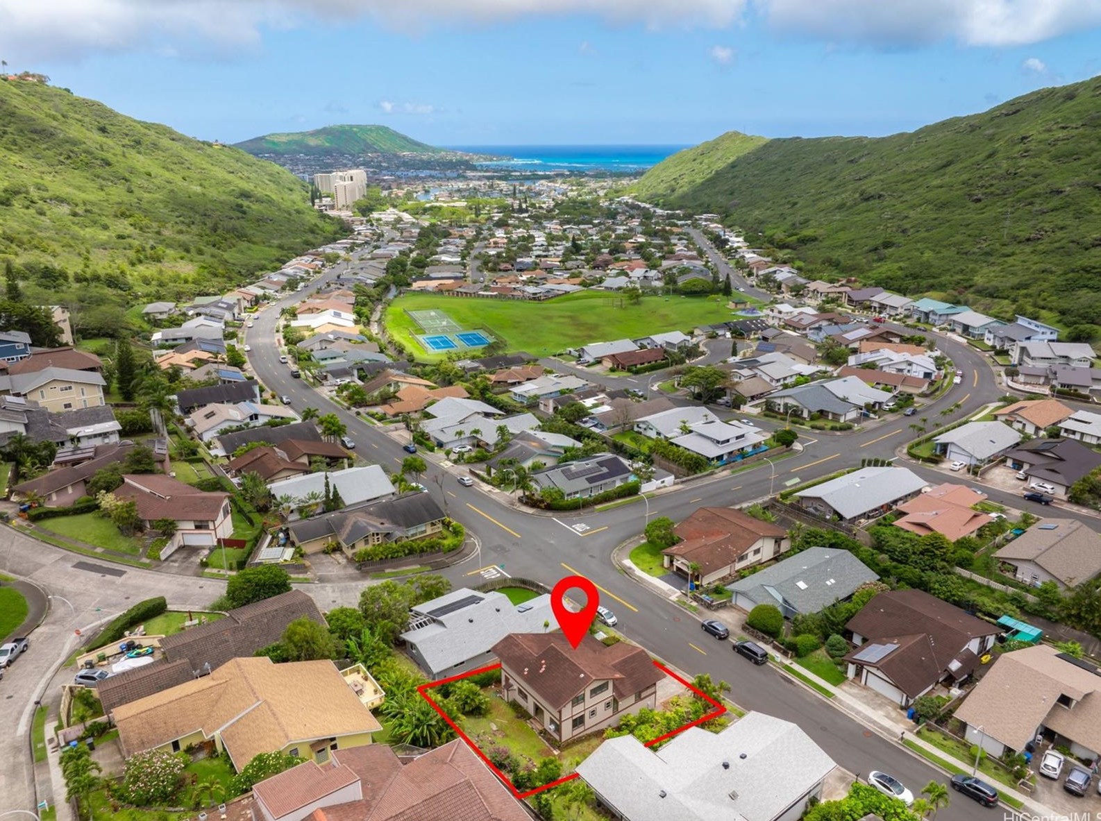 839 Hahaione St, Honolulu HI  96825-1039 exterior