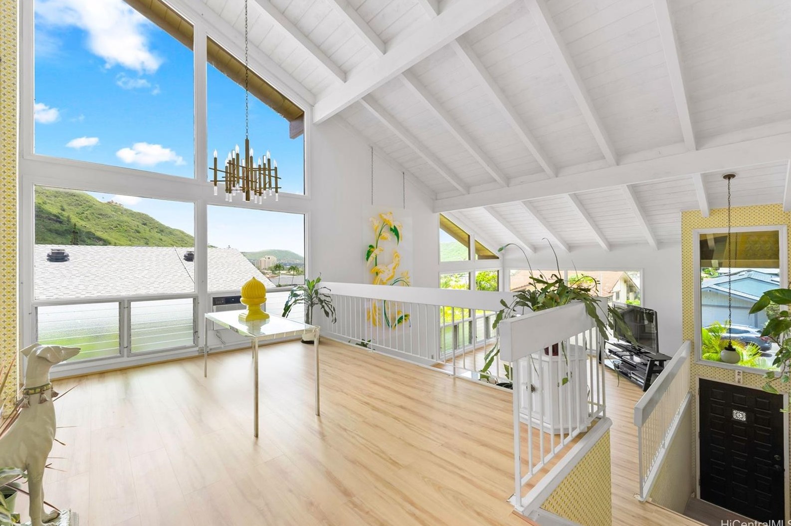 839 Hahaione St, Honolulu HI  96825-1039 exterior