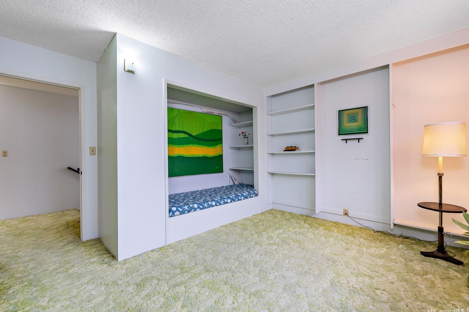 839 Hahaione St, Honolulu HI  96825-1039 exterior