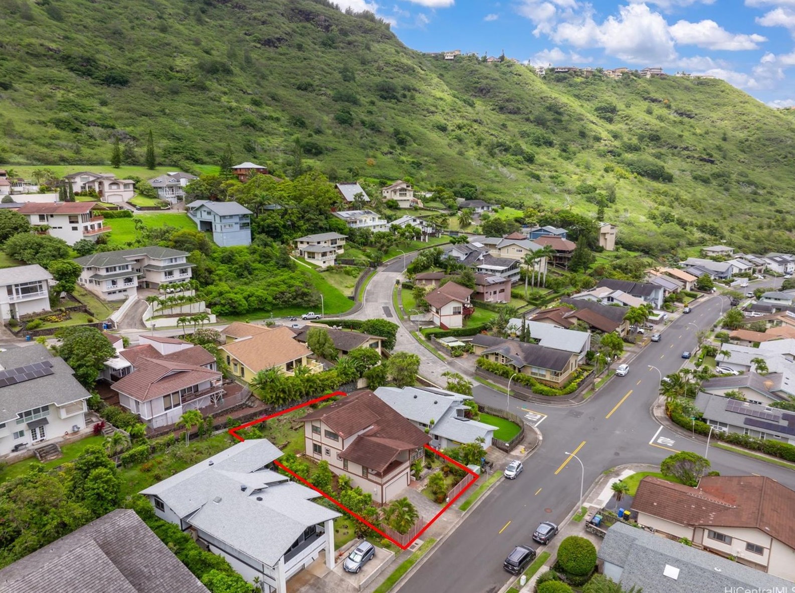 839 Hahaione St, Honolulu HI  96825-1039 exterior