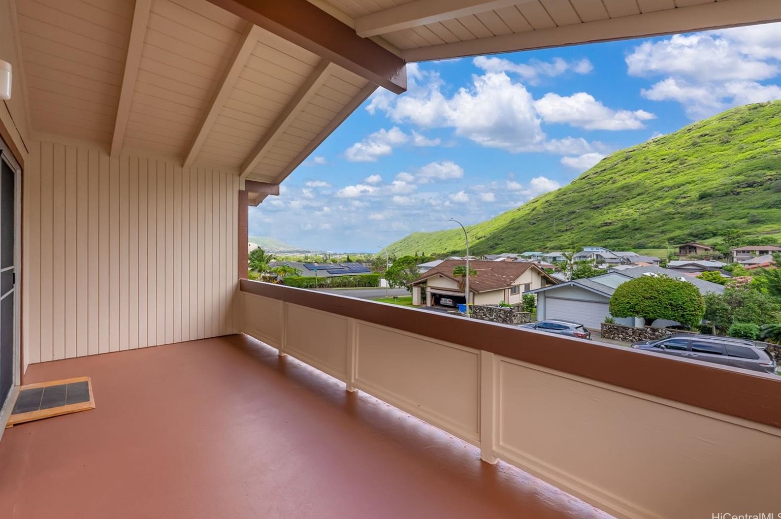 839 Hahaione St, Honolulu HI  96825-1039 exterior