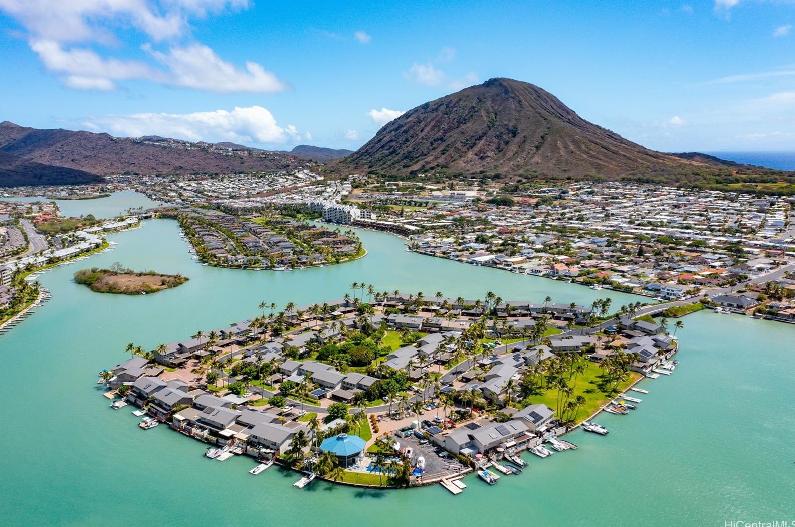 903 Koko Isle Cir, Honolulu HI  96825-1808 exterior