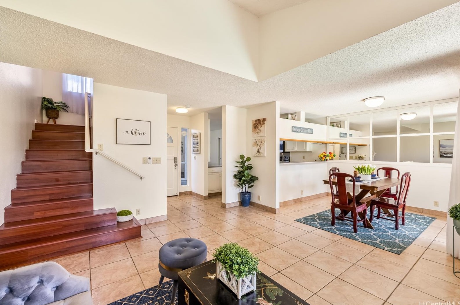 94-816 Lumiauau St #jj102, Waipahu, HI 96797