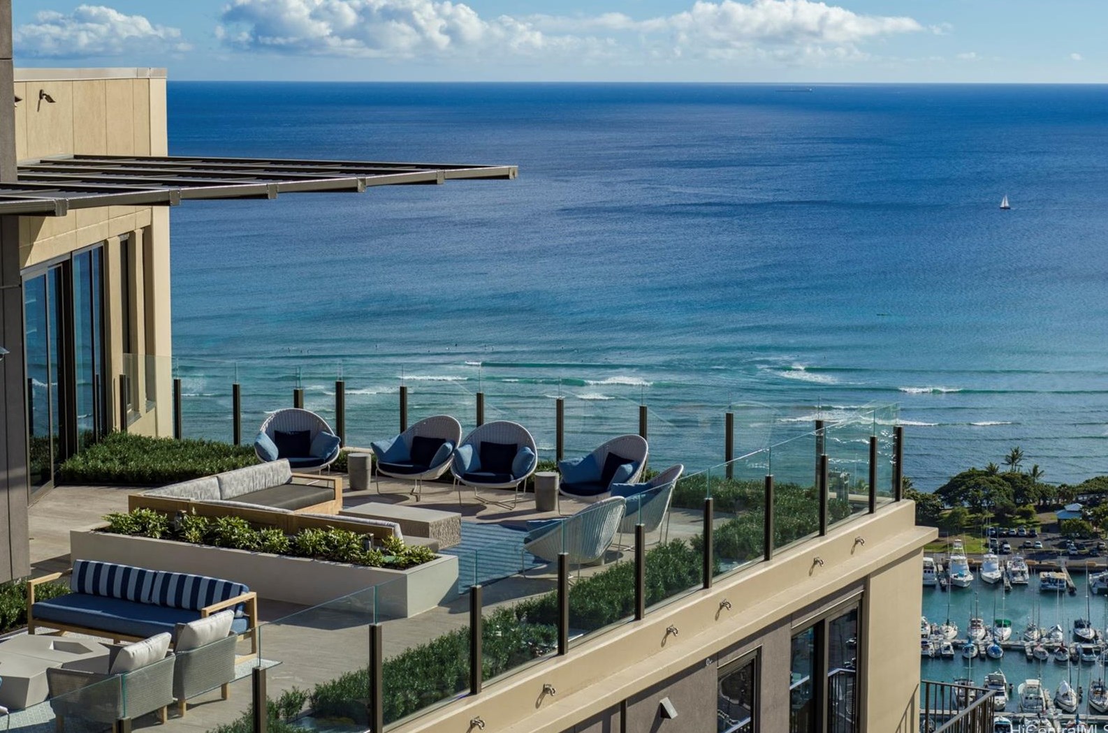 987 Queen St, Honolulu HI  96814-4118 exterior