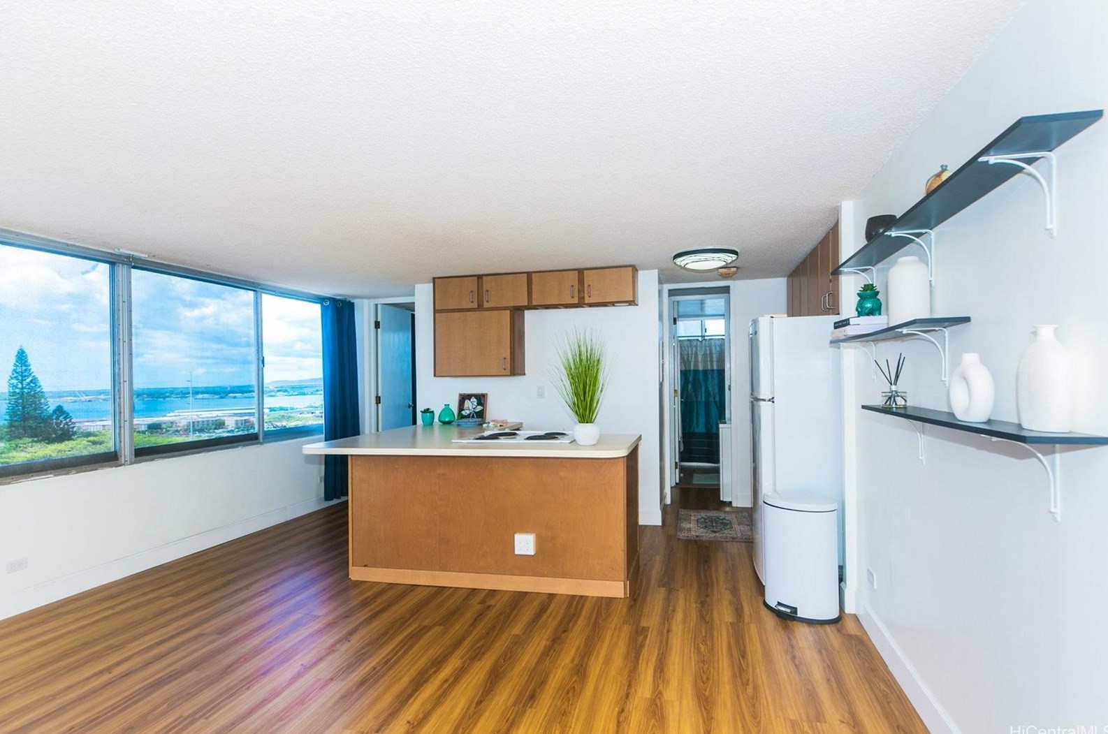 98-288 Kaonohi St #802, Aiea, HI 96701