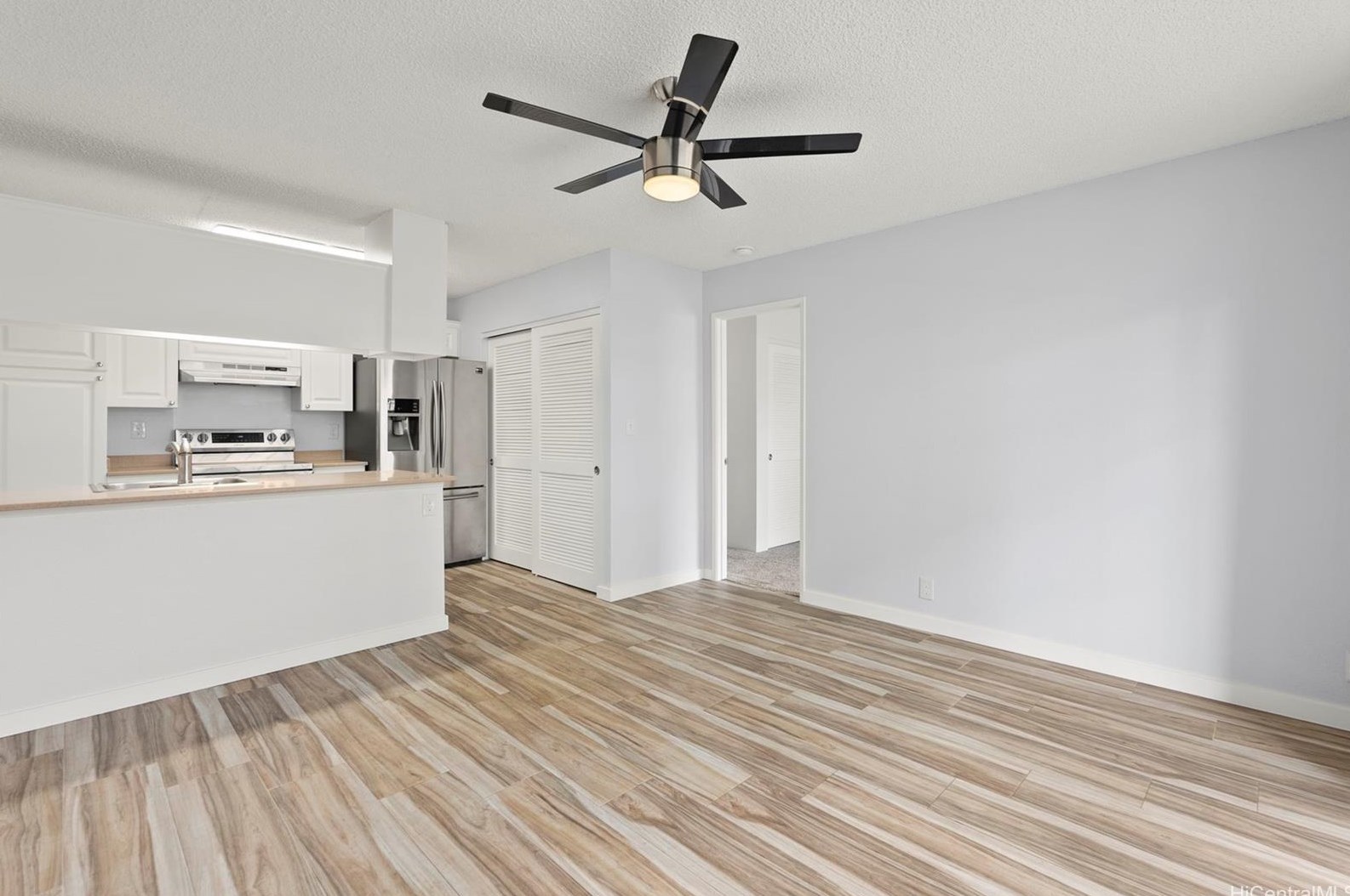 94-1375 Kulewa Loop #13f, Waipahu, HI 96797