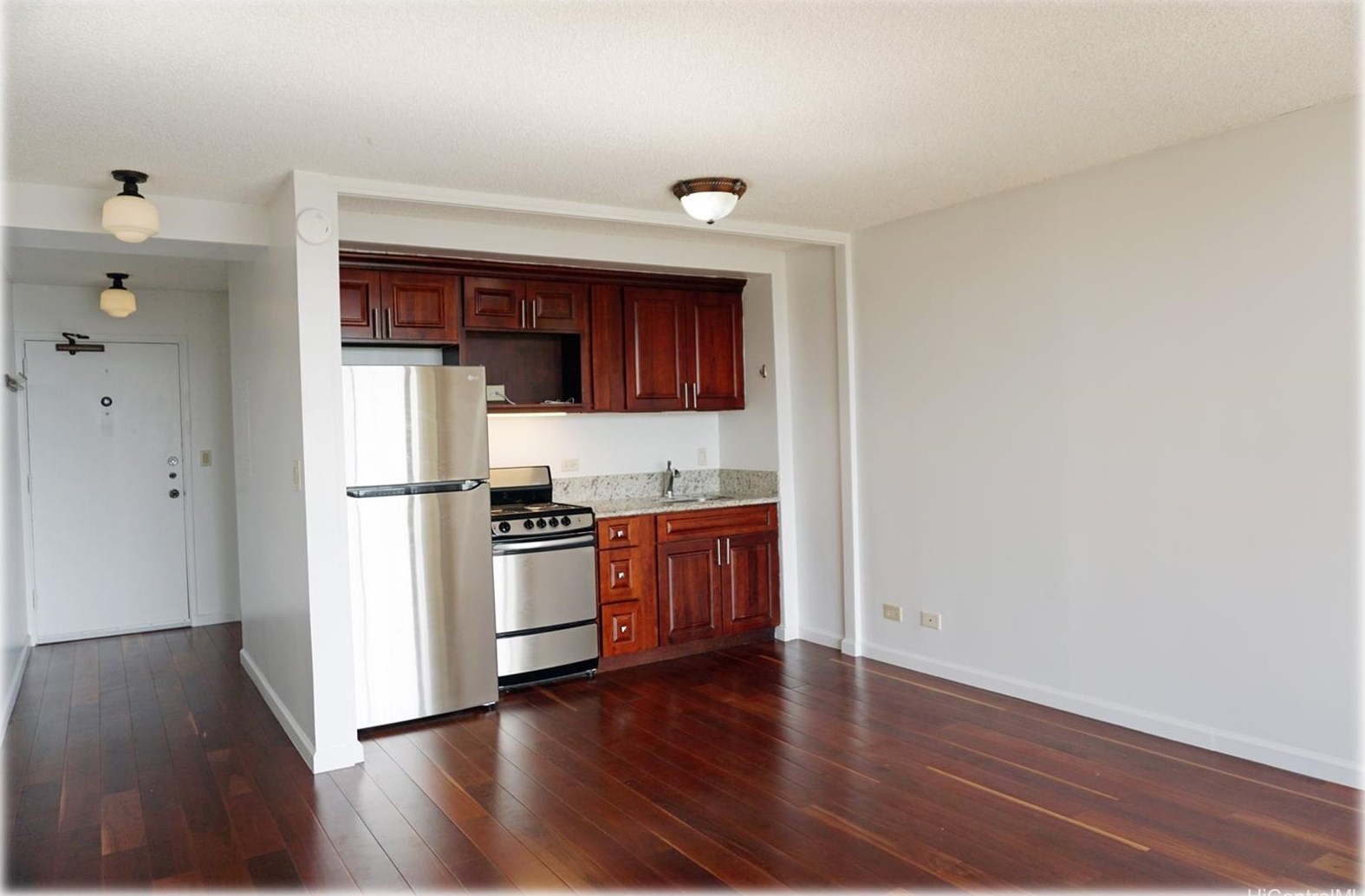 2345 Ala Wai Blvd #2711, Honolulu, HI 96815