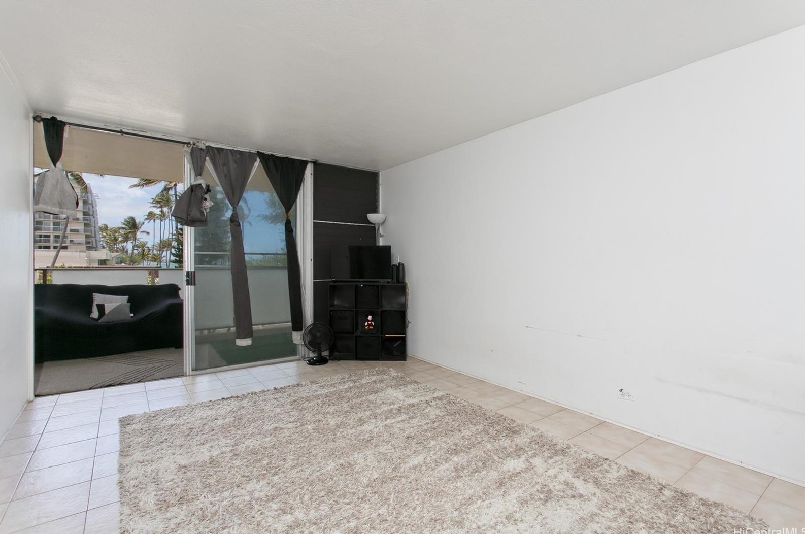 53-549 Kamehameha Hwy #205, Hauula, HI 96717