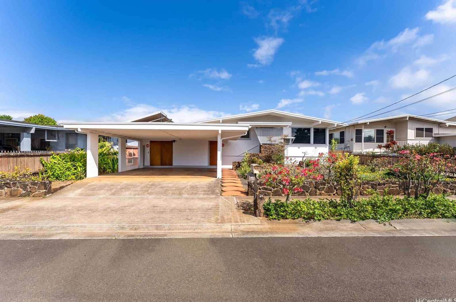 94-258 Kahualena St, Waipahu, HI 96797-3409