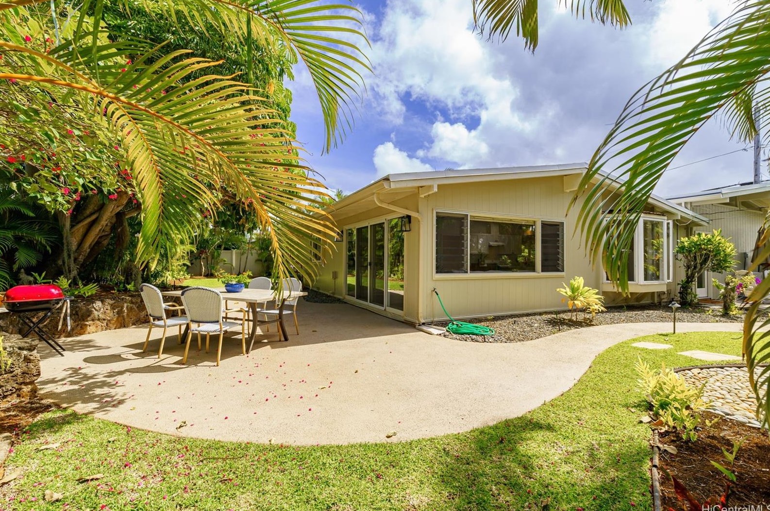 513 Iana St, Kailua, HI 96734-3408
