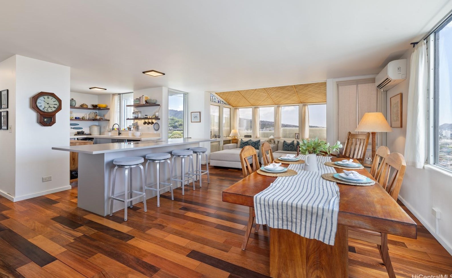 1521 Punahou St #ph, Honolulu, HI 96822