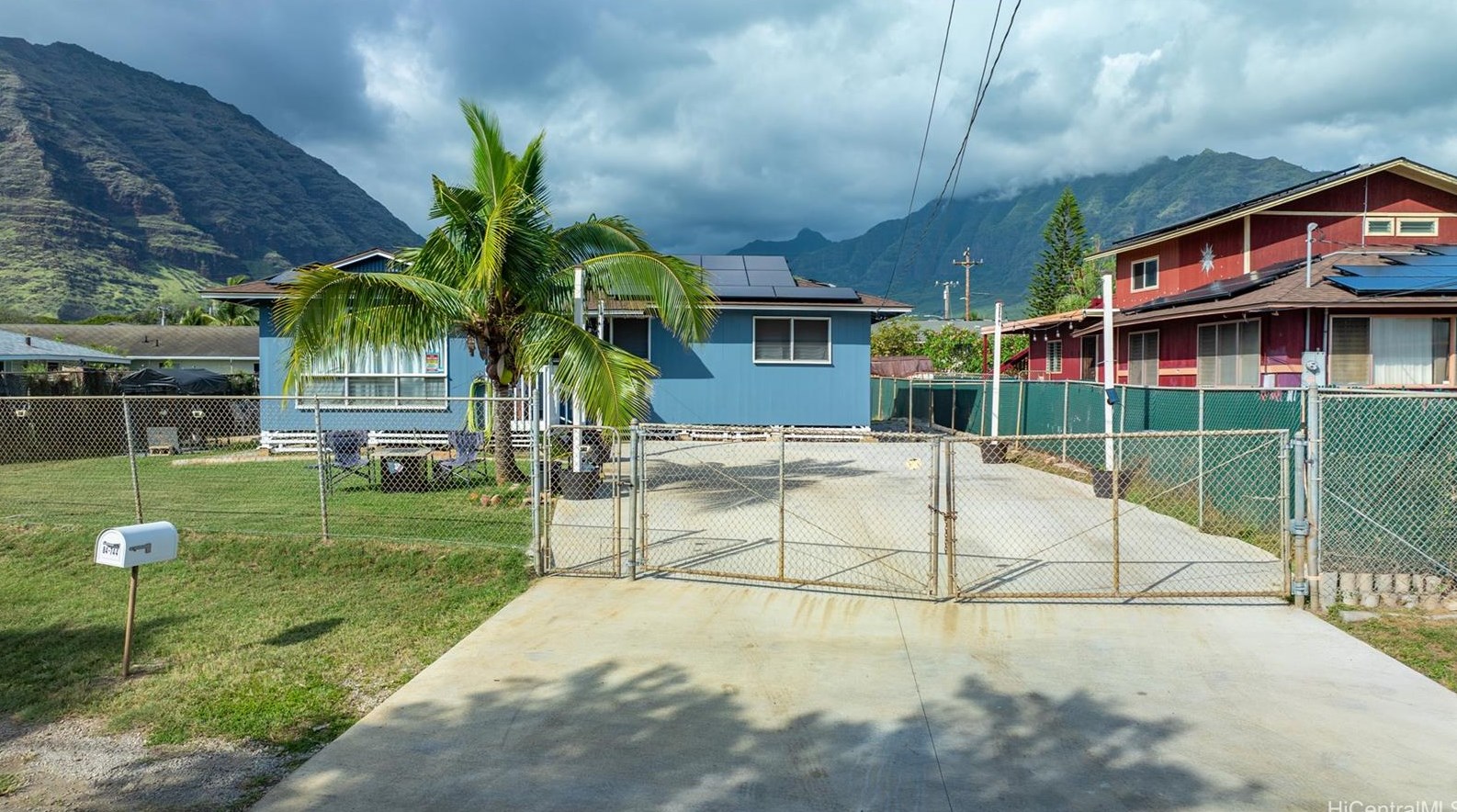 84744 Hanalei St, Nanakuli, HI 96792-1921