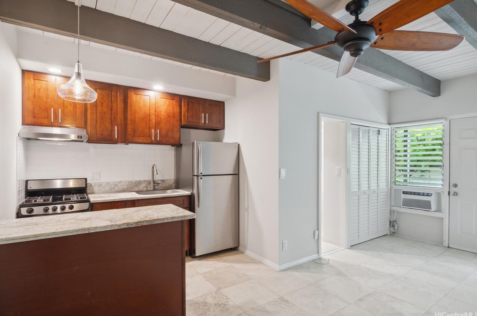 234 Ohua Ave, Honolulu, HI 96815-3644
