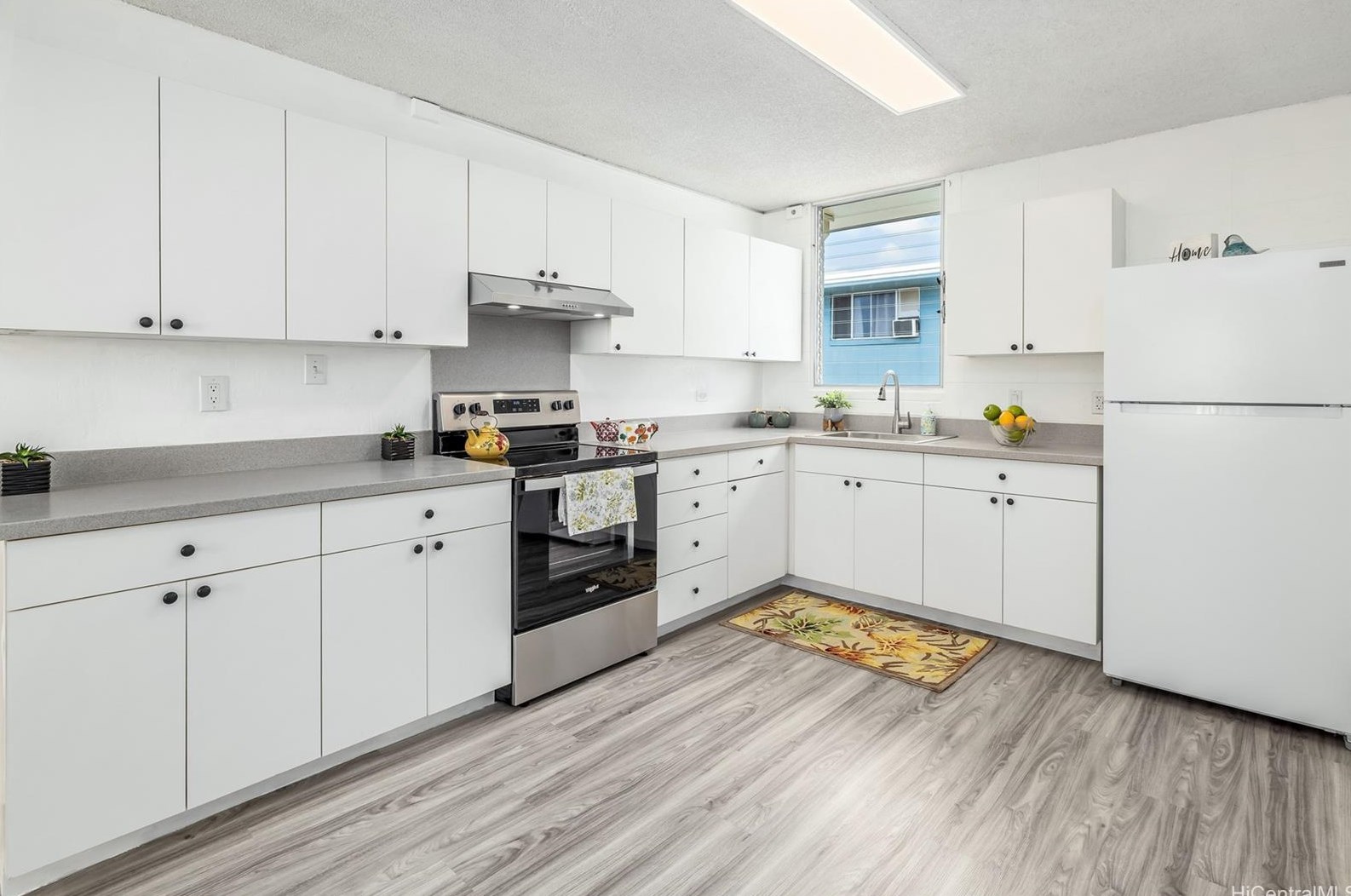 94054 Leolua St #311, Waipahu, HI 96797