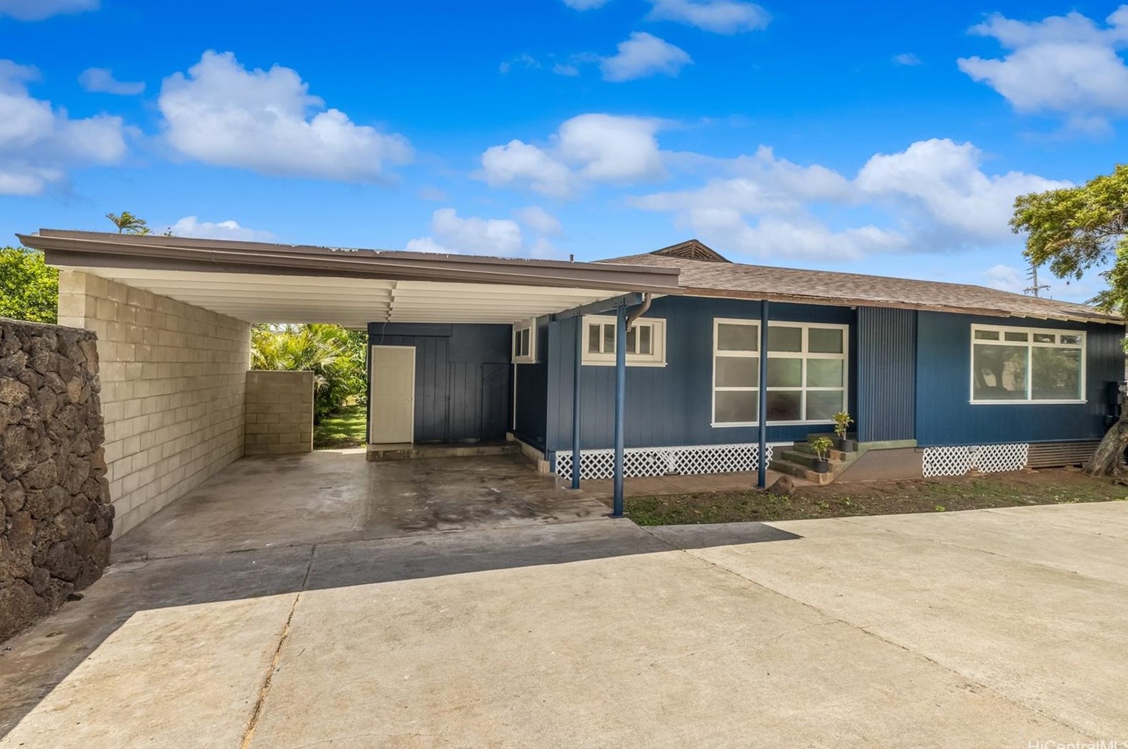 5881 Kalanianaole Hwy, Honolulu HI  96821-2331 exterior