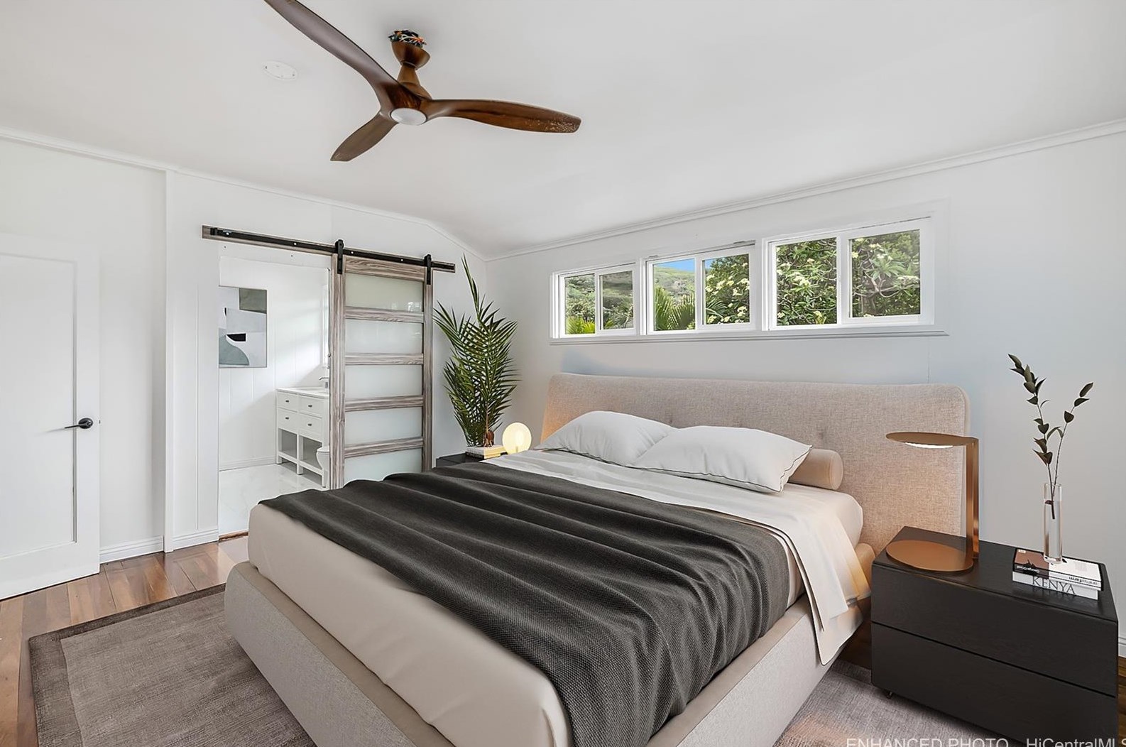 5881 Kalanianaole Hwy, Honolulu HI  96821-2331 exterior