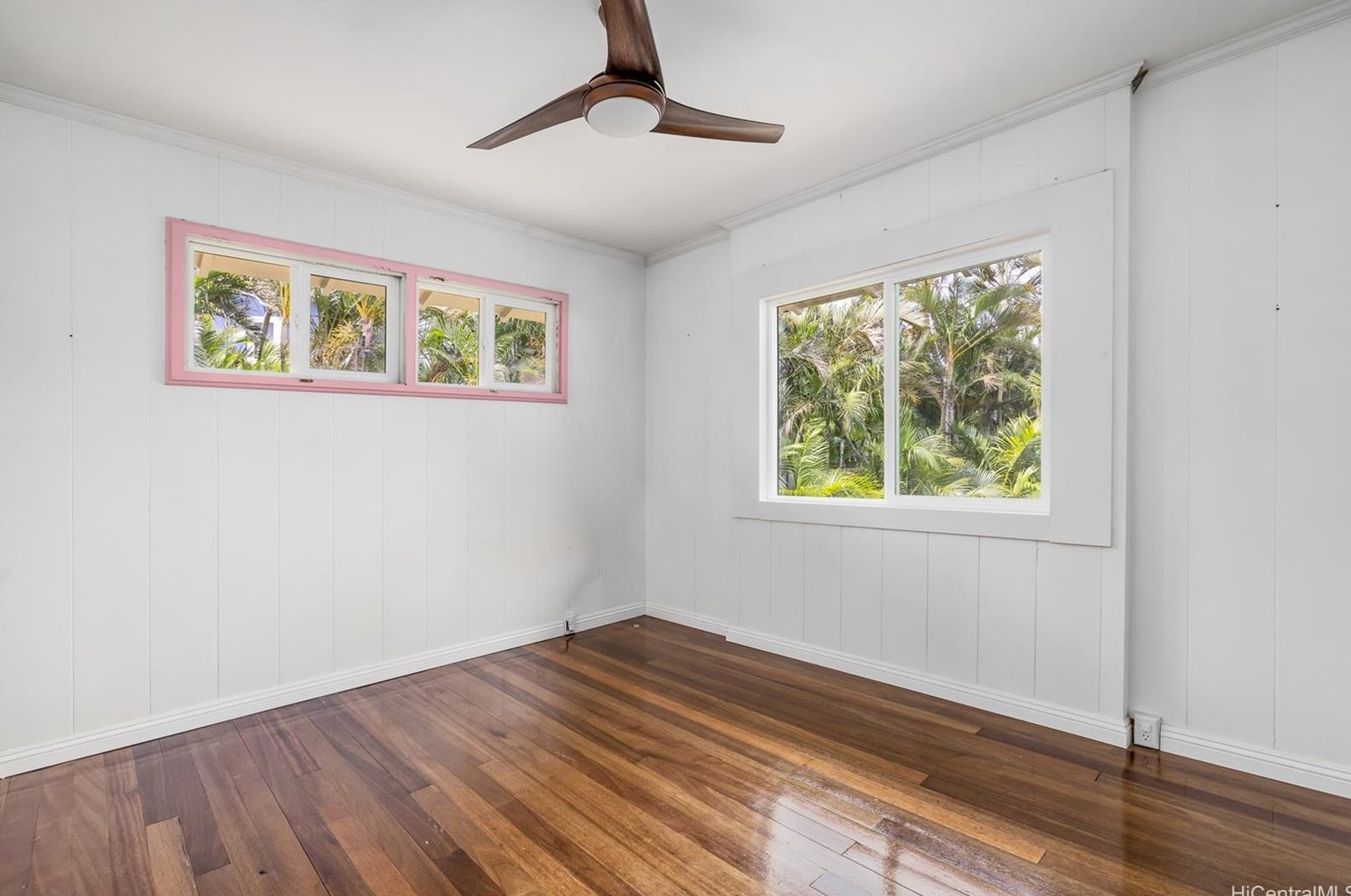 5881 Kalanianaole Hwy, Honolulu HI  96821-2331 exterior