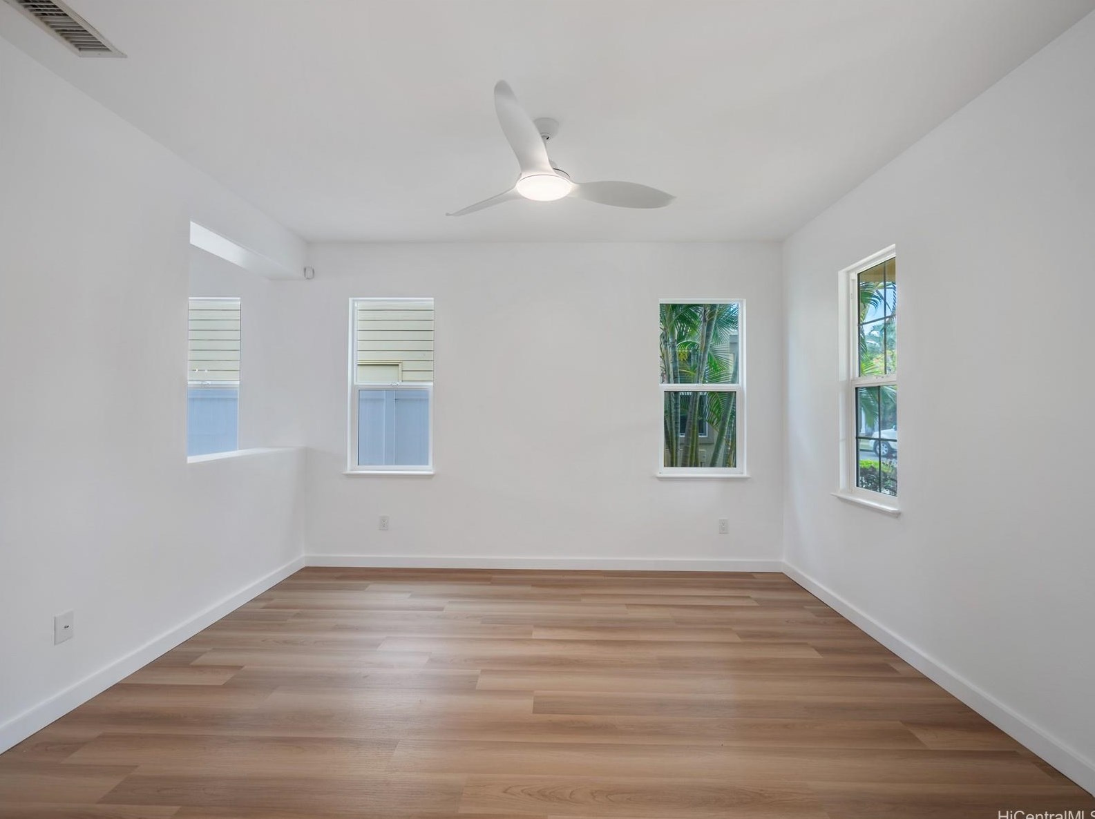 91-1823 Waiaama St, Ewa Beach HI  exterior