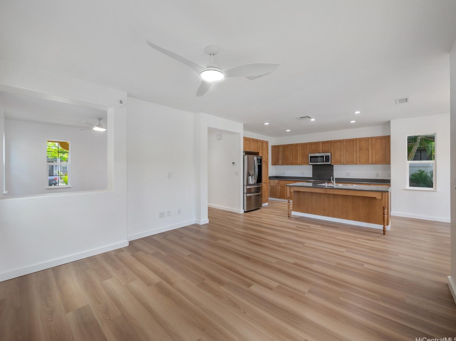 91-1823 Waiaama St, Ewa Beach HI  exterior