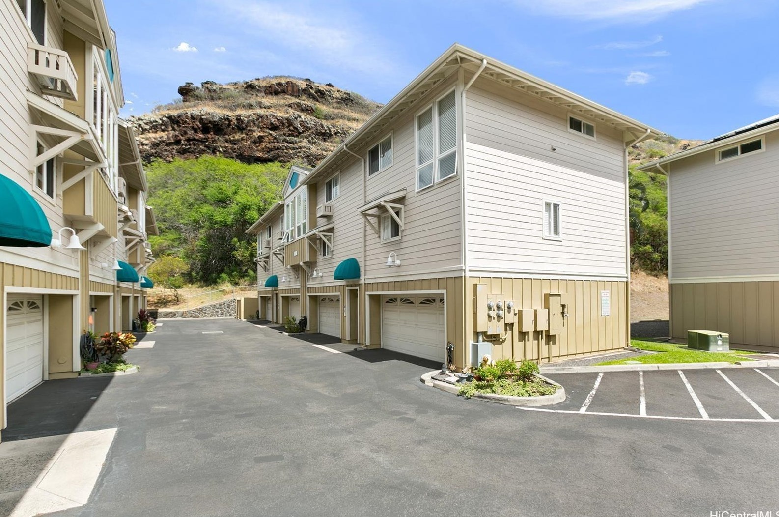 7232 Hawaii Kai Dr, Honolulu HI  96825-3118 exterior