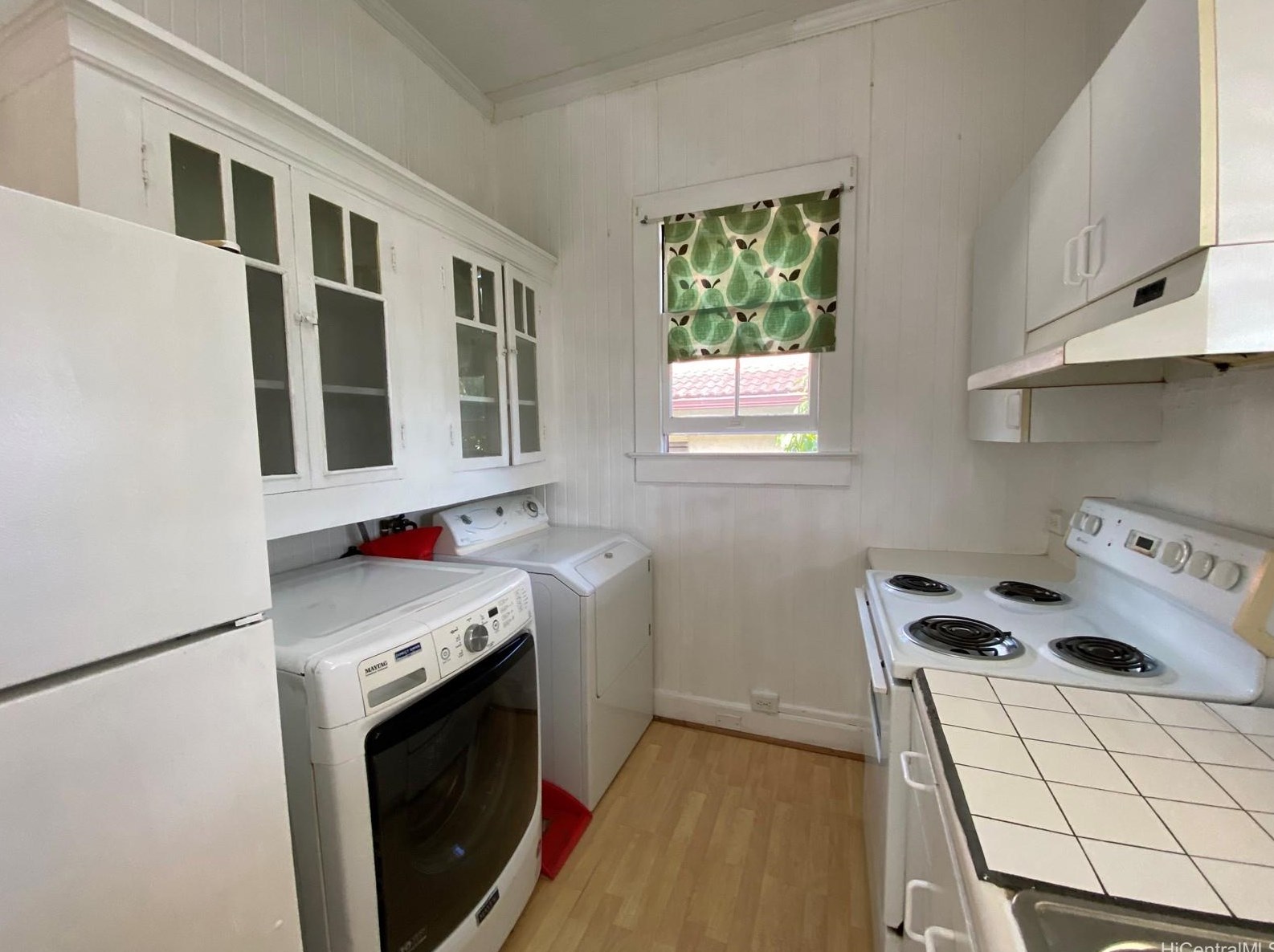 629 Ihe St, Honolulu, HI 96817-2240