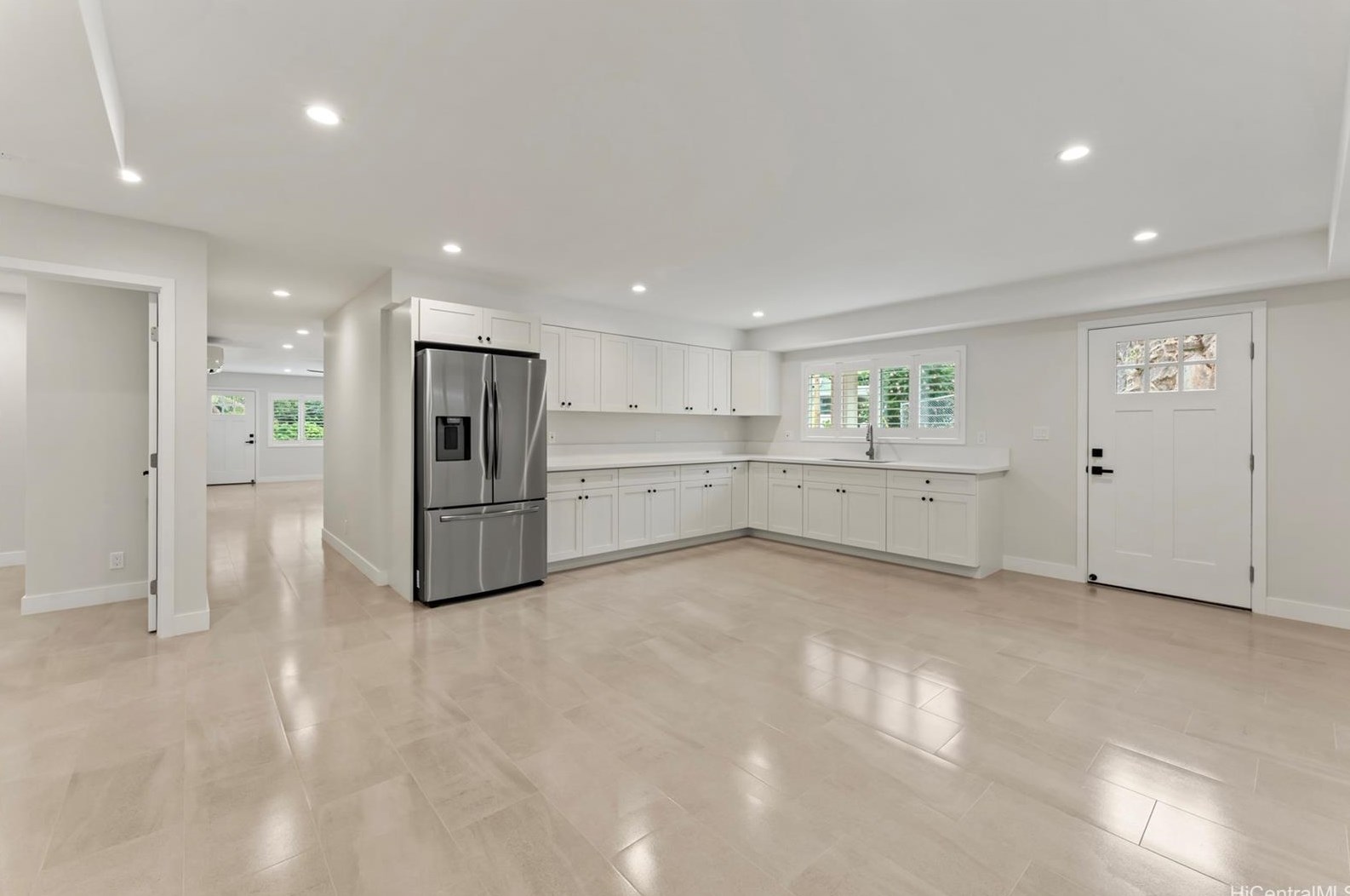 2345 Kipona Pl, Honolulu HI 96816-3412 exterior