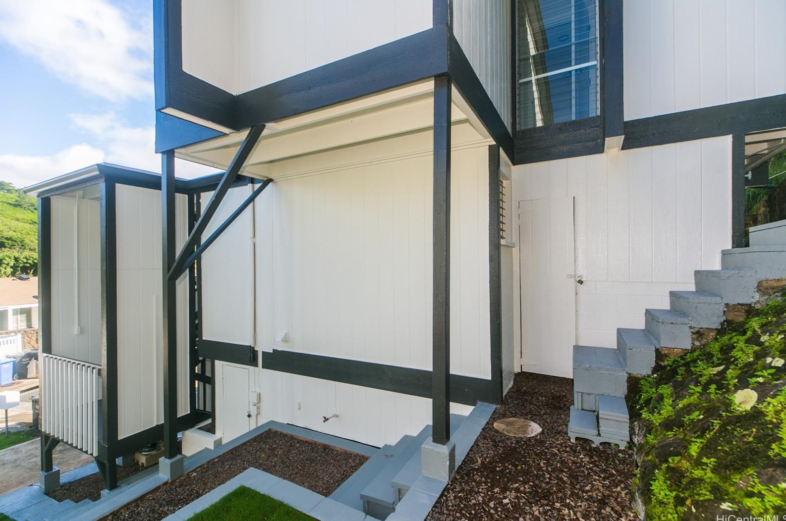 1791 Paailuna Way, Pearl City HI  exterior