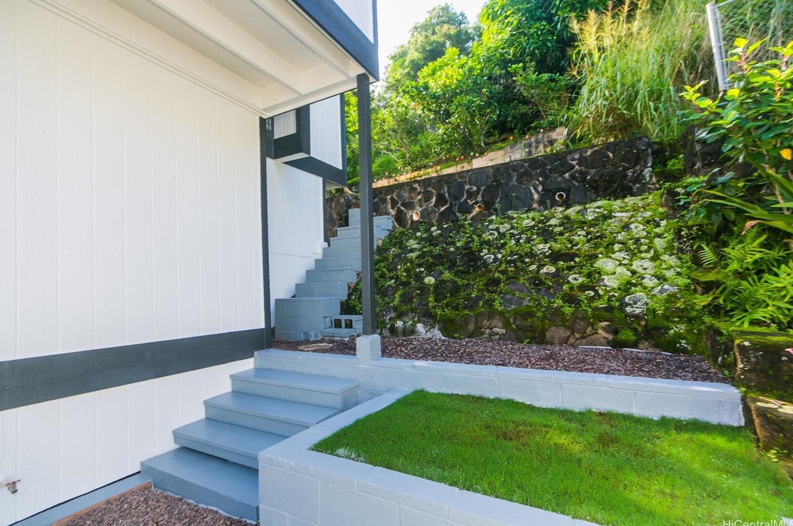 1791 Paailuna Way, Pearl City HI  exterior