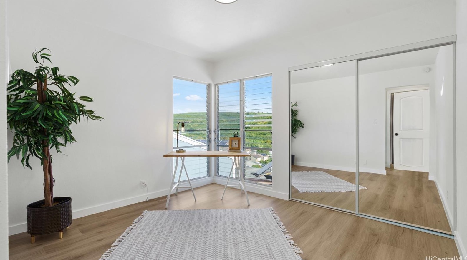 1791 Paailuna Way, Pearl City HI  exterior