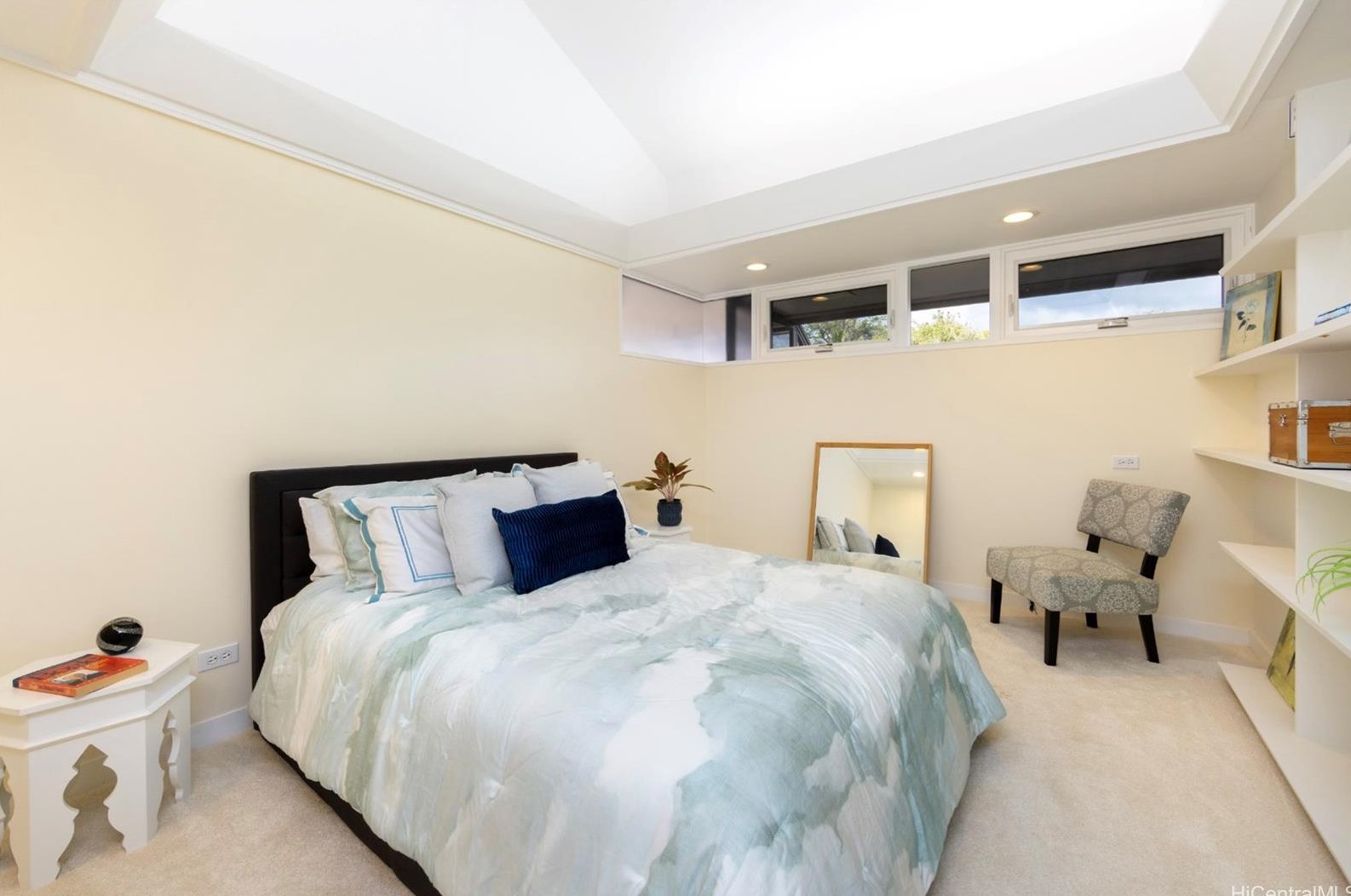 3994 Kaualio Pl, Honolulu HI  96816-4404 exterior