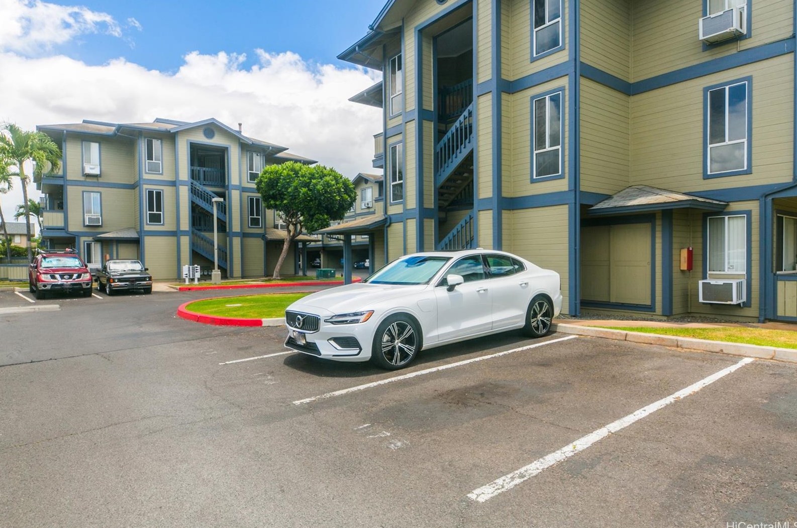91-214 Hanapouli Cir, Ewa Beach HI  96706-3764 exterior