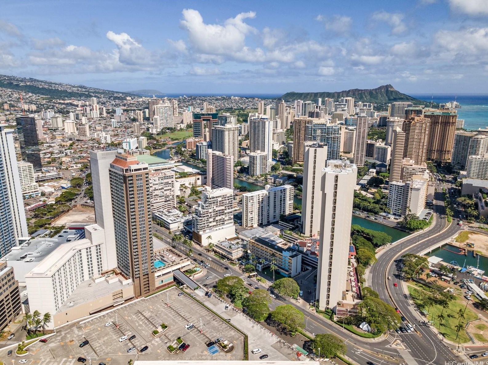 410 Atkinson Dr, Honolulu HI  96814-4730 exterior