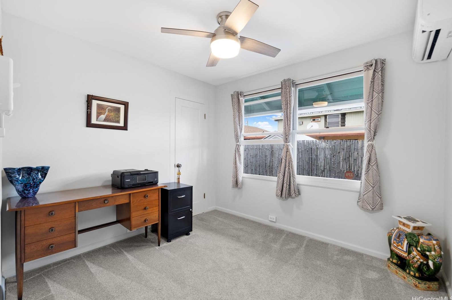 547 Oneawa St, Kailua HI  96734-2231 exterior