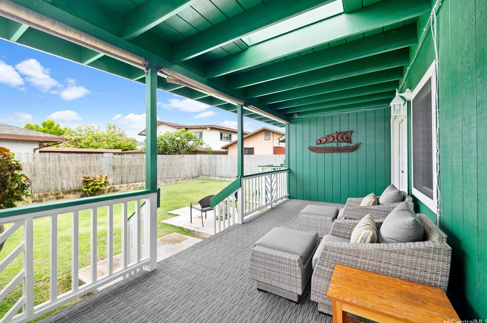 547 Oneawa St, Kailua HI  96734-2231 exterior