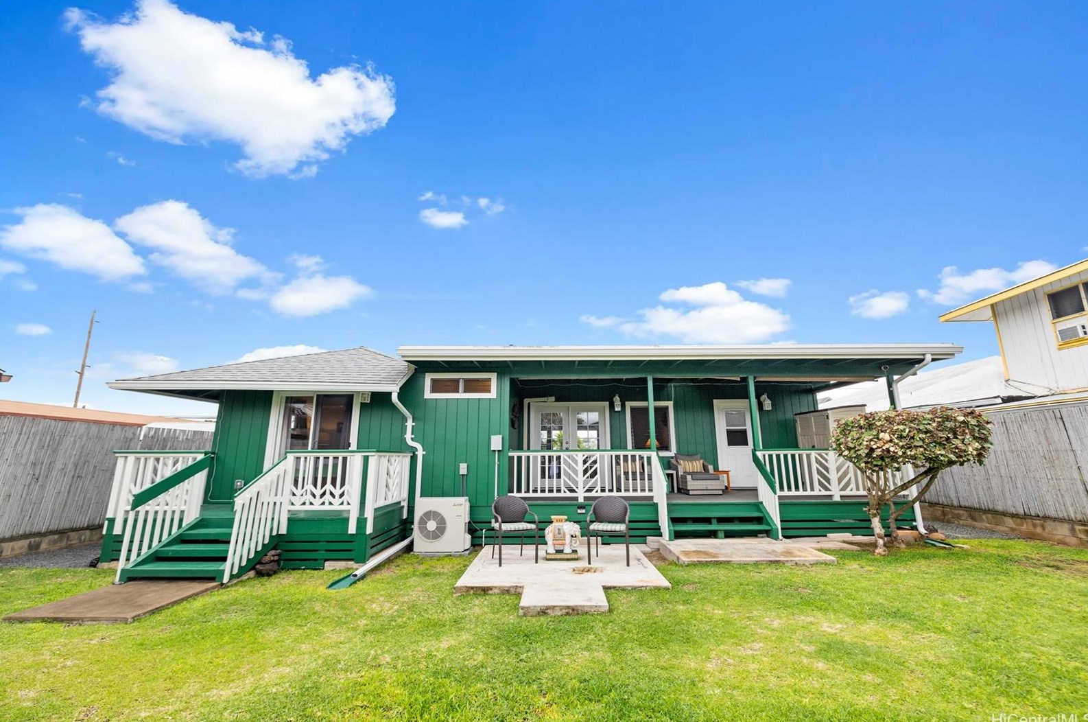 547 Oneawa St, Kailua HI  96734-2231 exterior