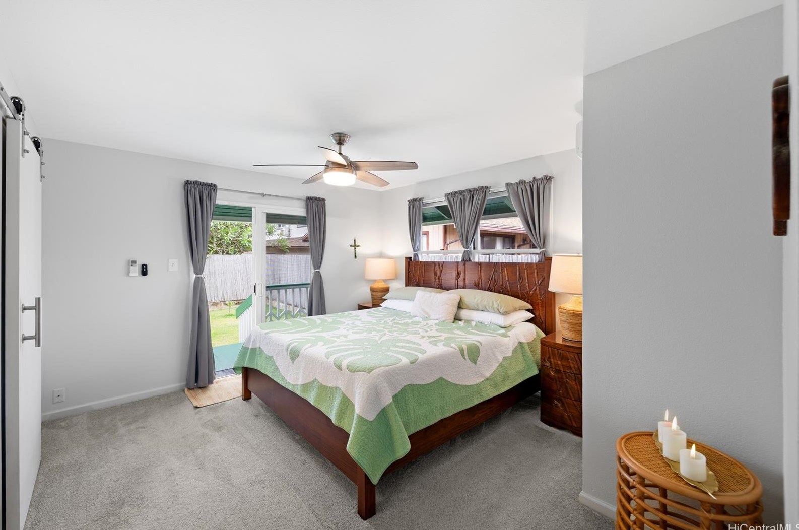 547 Oneawa St, Kailua HI  96734-2231 exterior