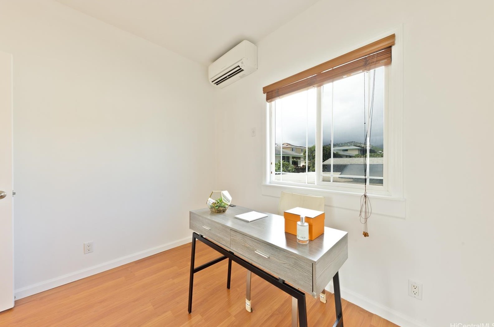 838 22nd Ave, Honolulu HI  96816-4522 exterior