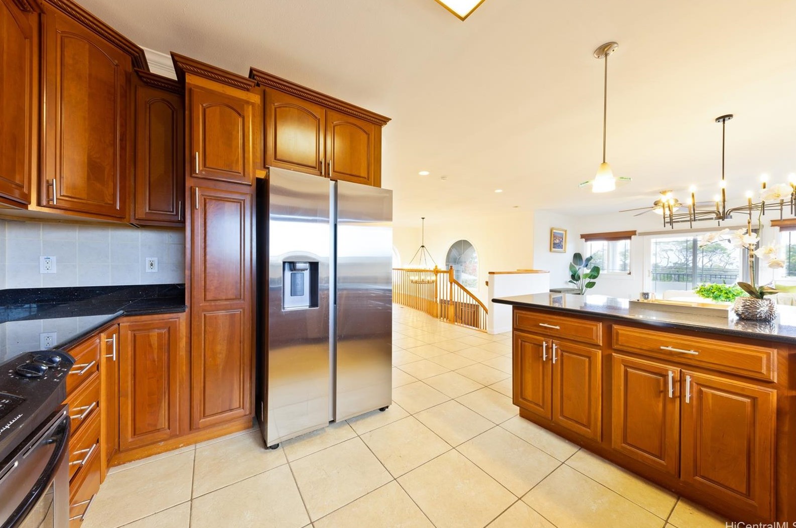 838 22nd Ave, Honolulu HI  96816-4522 exterior