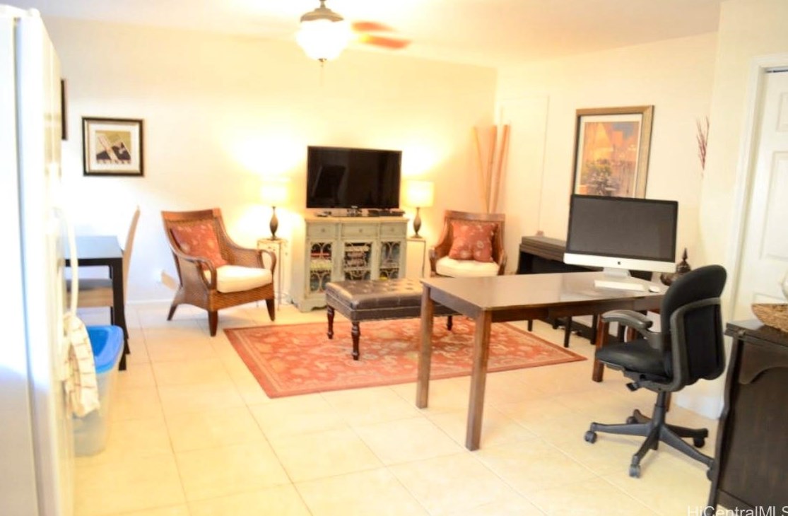 838 22nd Ave, Honolulu HI  96816-4522 exterior