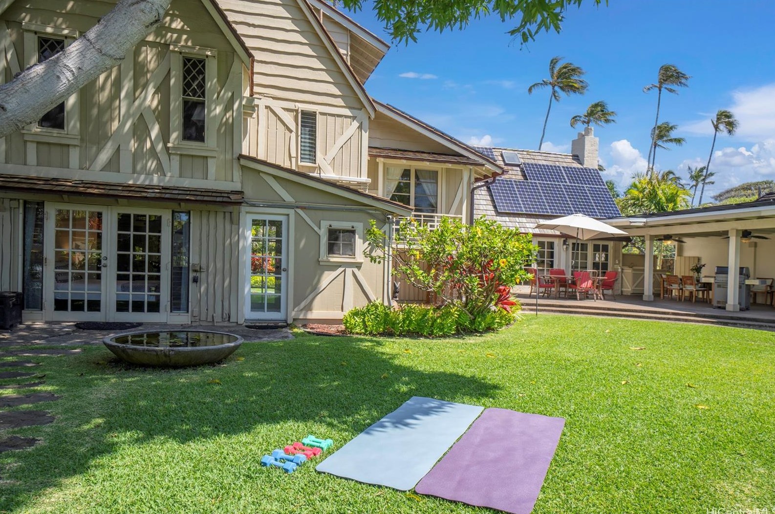 4584 Kahala Ave, Honolulu HI  96816-4950 exterior